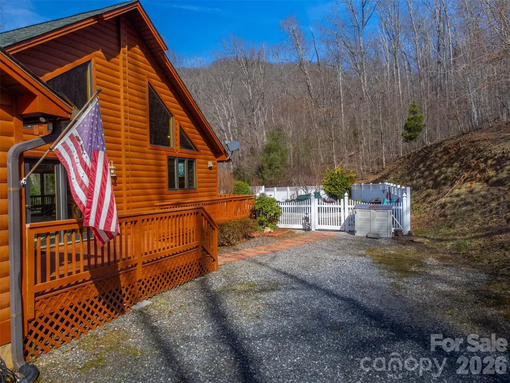 112 Hawks Nest Ridge Cullowhee, NC 28723