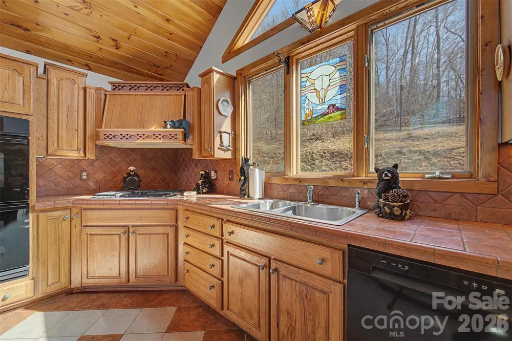 112 Hawks Nest Ridge Cullowhee, NC 28723
