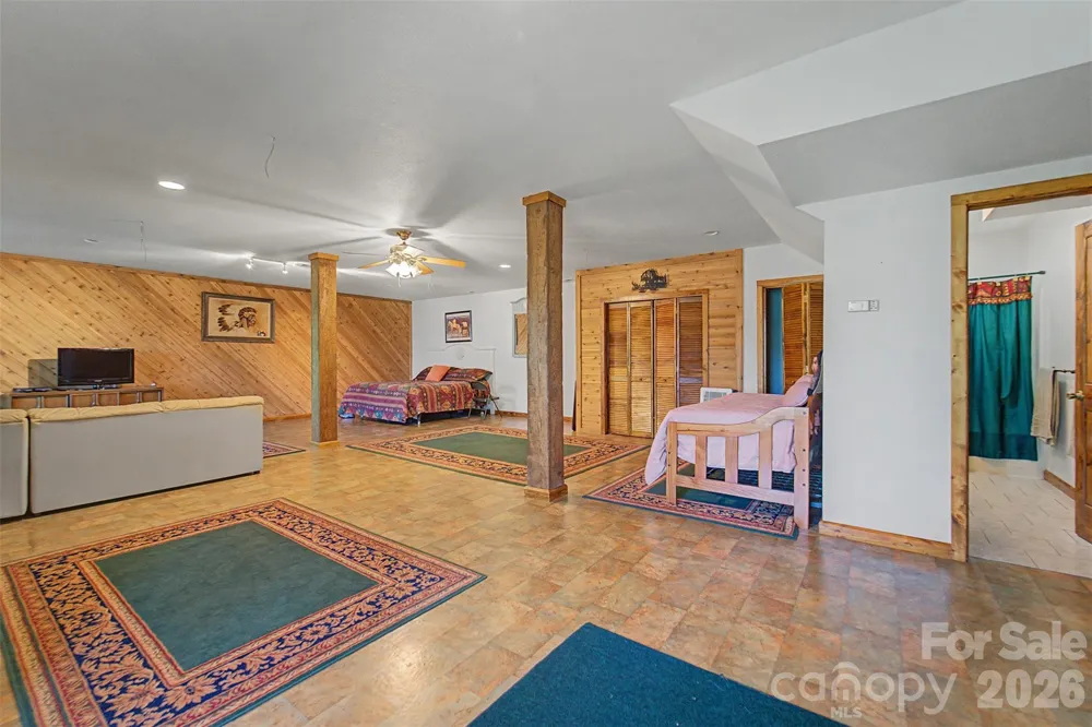 112 Hawks Nest Ridge Cullowhee, NC 28723