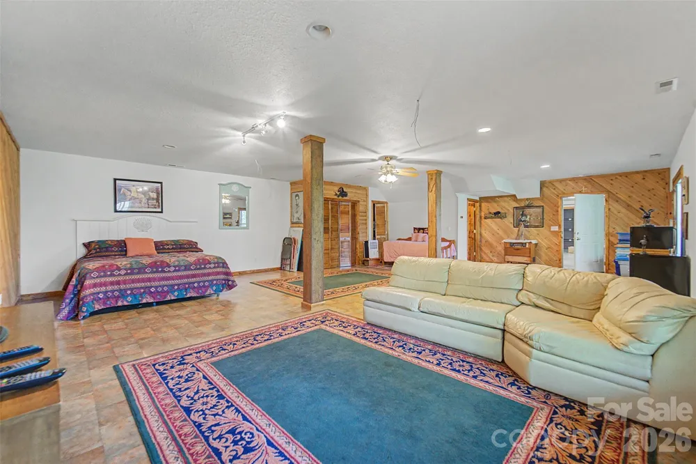 112 Hawks Nest Ridge Cullowhee, NC 28723