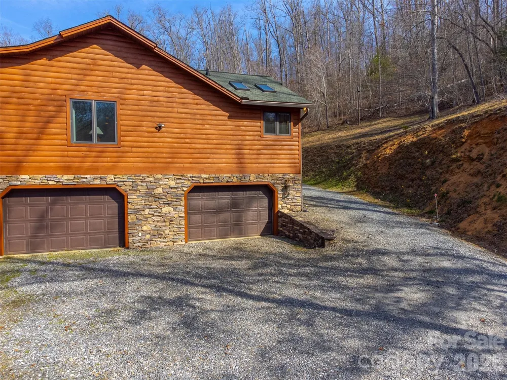 112 Hawks Nest Ridge Cullowhee, NC 28723