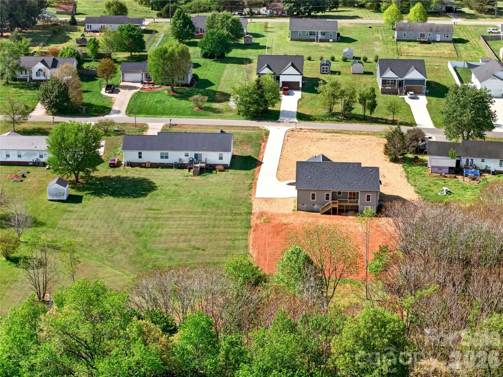 144 Tranquility Lane Harmony, NC 28634