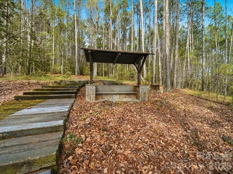 6074 Plantation Pointe Drive Granite Falls, NC 28630