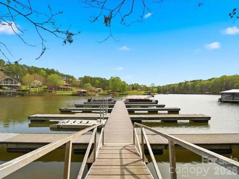 6074 Plantation Pointe Drive Granite Falls, NC 28630