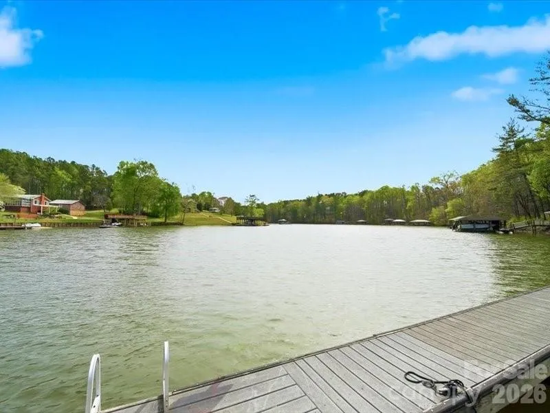 6074 Plantation Pointe Drive Granite Falls, NC 28630