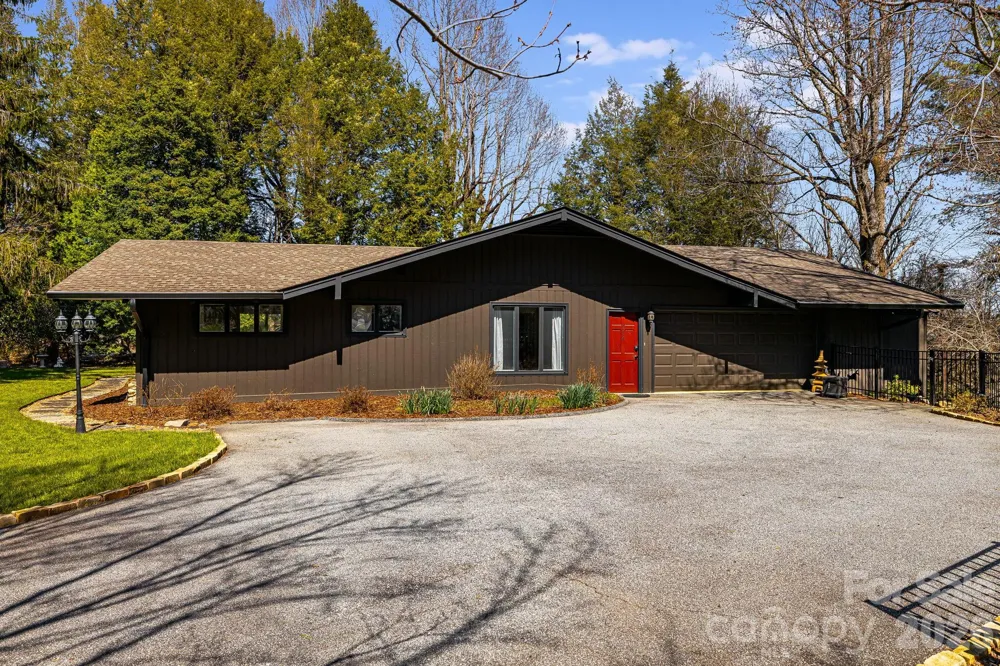 254 Orchard Circle Laurel Park, NC 28739