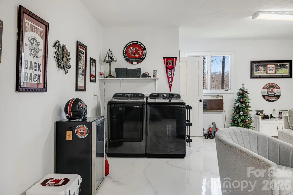254 Orchard Circle Laurel Park, NC 28739