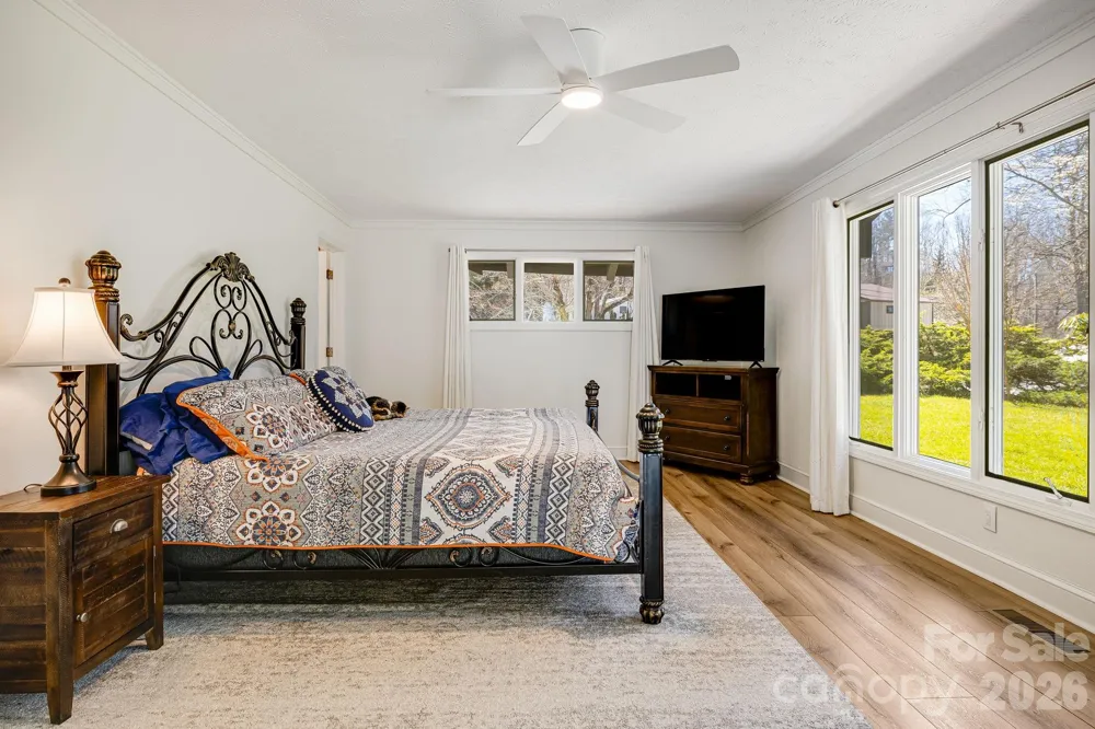 254 Orchard Circle Laurel Park, NC 28739