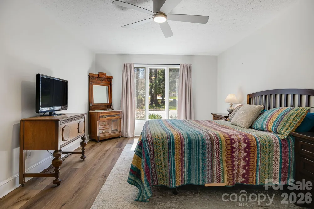 254 Orchard Circle Laurel Park, NC 28739