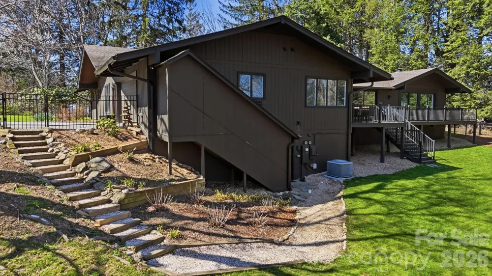 254 Orchard Circle Laurel Park, NC 28739