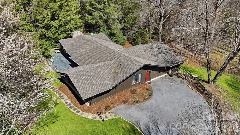 254 Orchard Circle Laurel Park, NC 28739