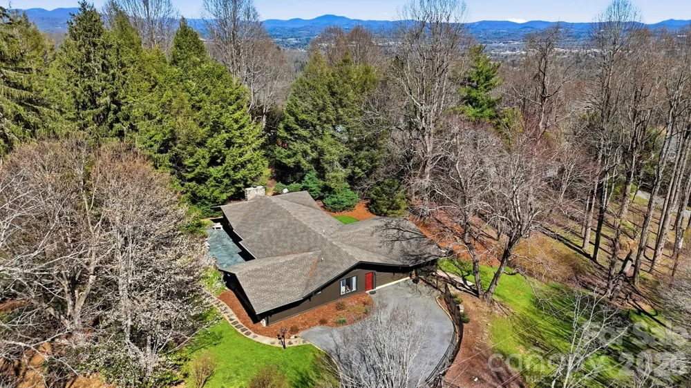 254 Orchard Circle Laurel Park, NC 28739
