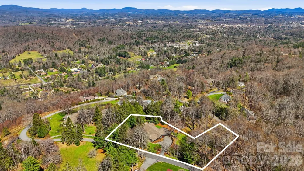 254 Orchard Circle Laurel Park, NC 28739