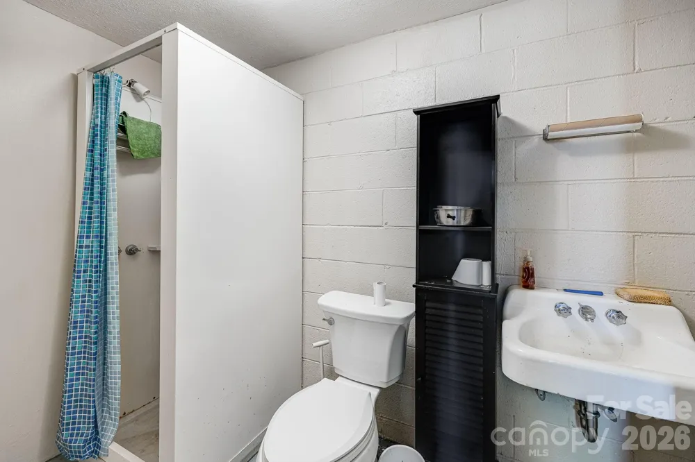 254 Orchard Circle Laurel Park, NC 28739