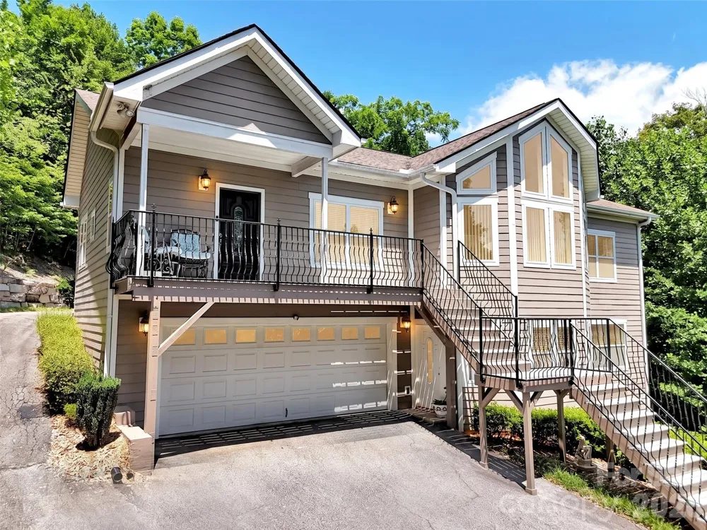 24 Sunnie Rae Lane Candler, NC 28715