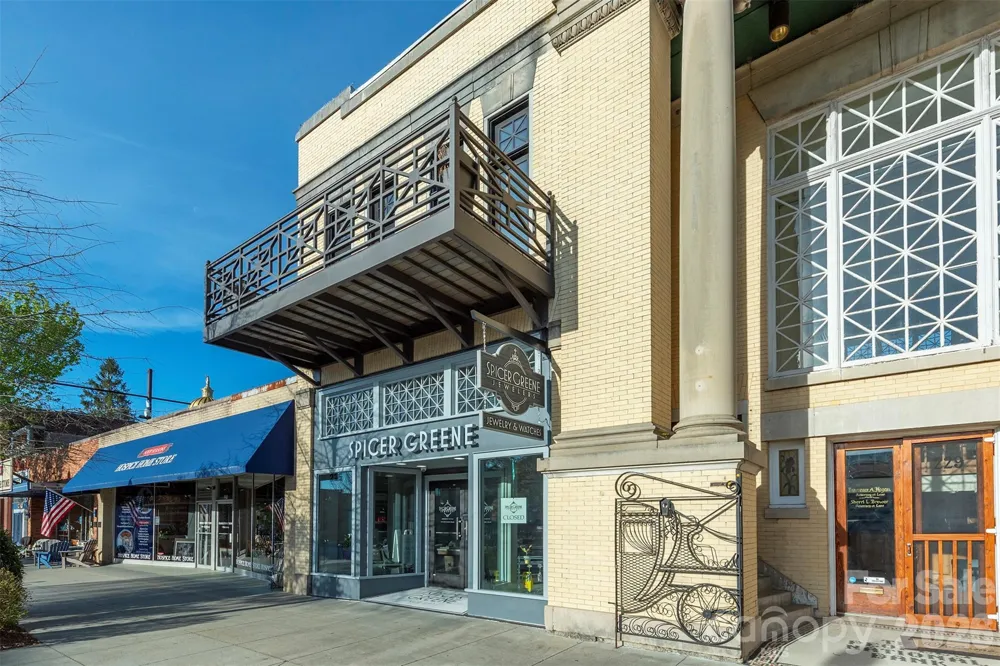 225 Main Street #C Hendersonville, NC 28792