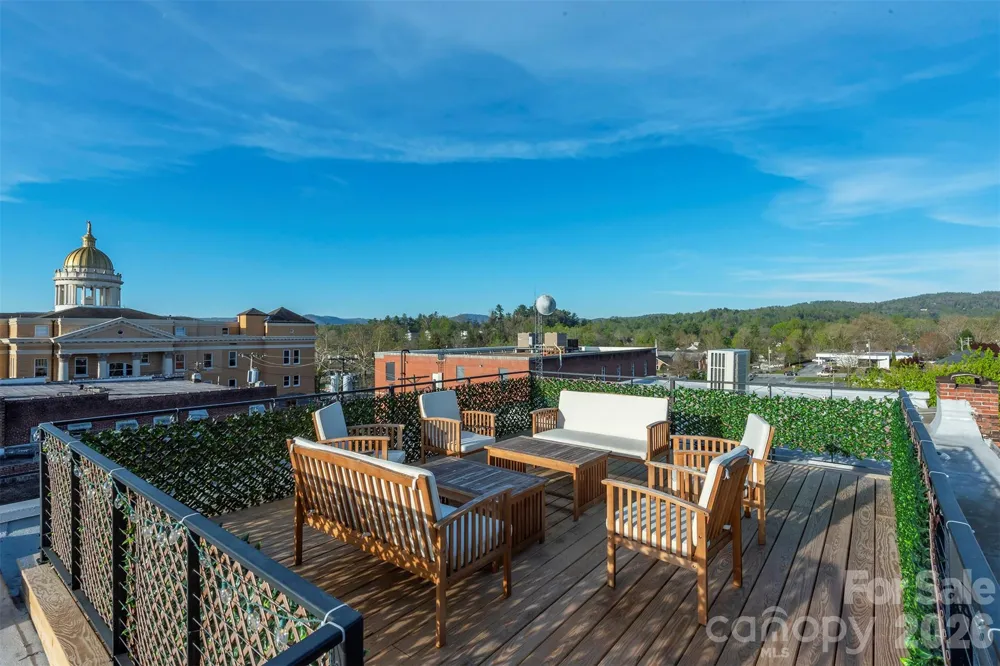 225 Main Street #C Hendersonville, NC 28792