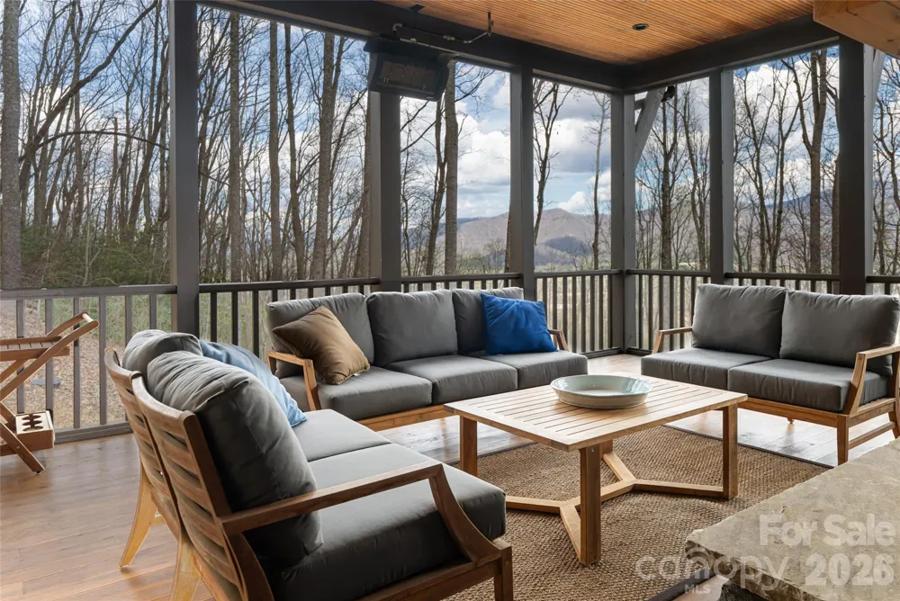 51 Summit Road Swannanoa, NC 28778