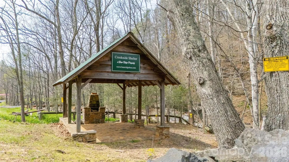 000 Tyler Lane Bakersville, NC 28705