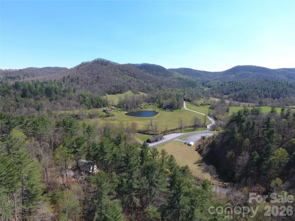 0000 Rock Creek Road Zirconia, NC 28790