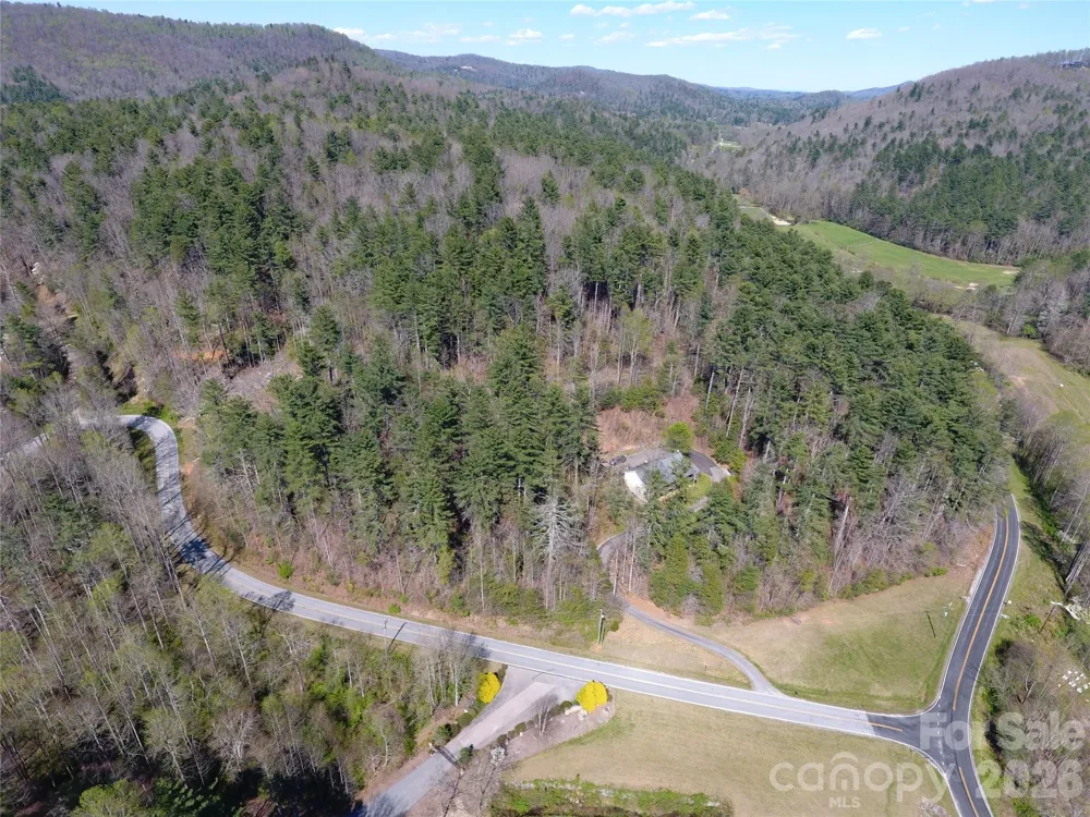 0000 Rock Creek Road Zirconia, NC 28790