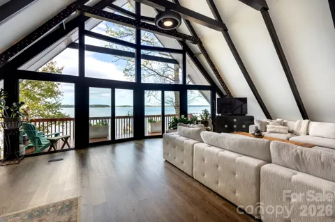 211 Fannie Creek Lane