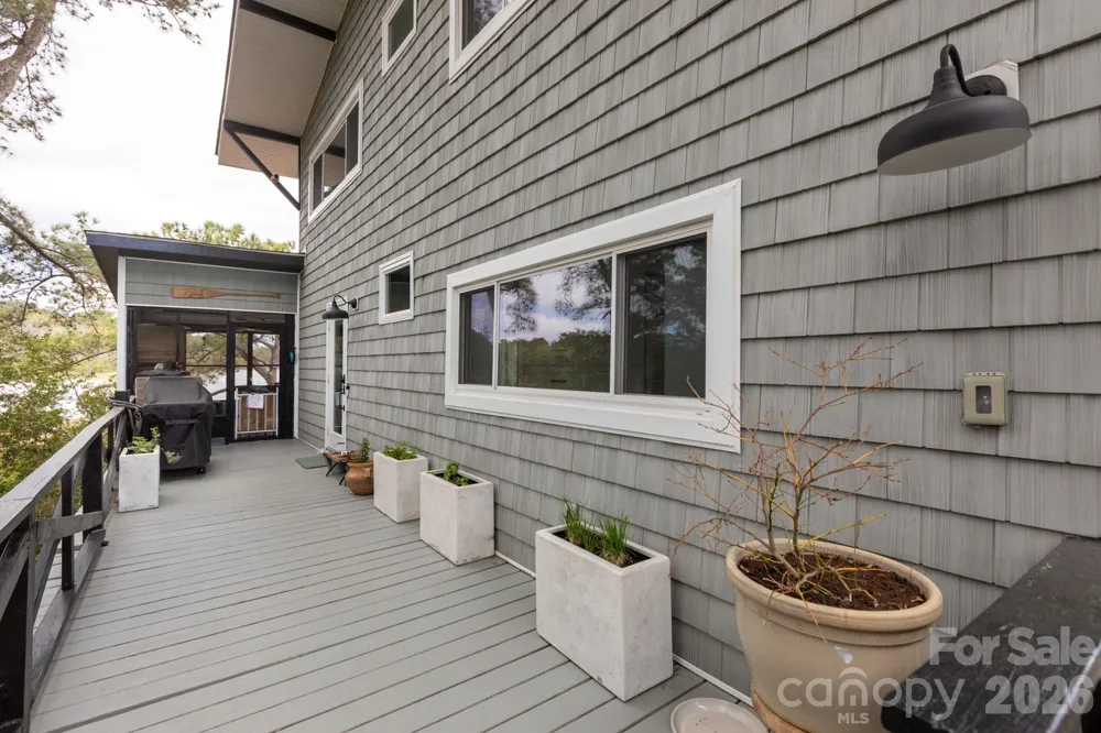 211 Fannie Creek Lane Sneads Ferry, NC 28460