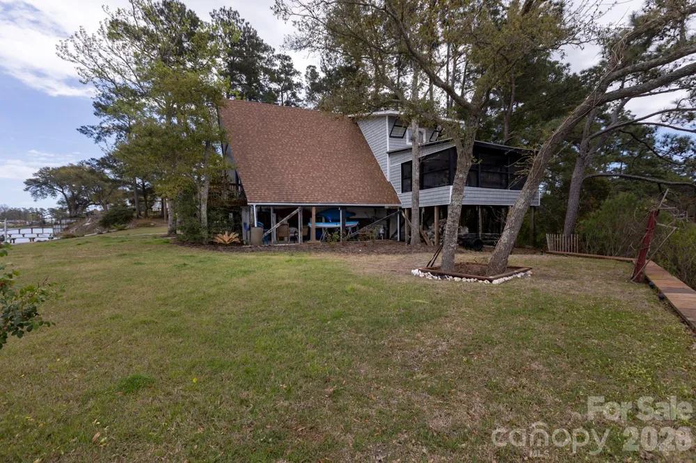 211 Fannie Creek Lane Sneads Ferry, NC 28460
