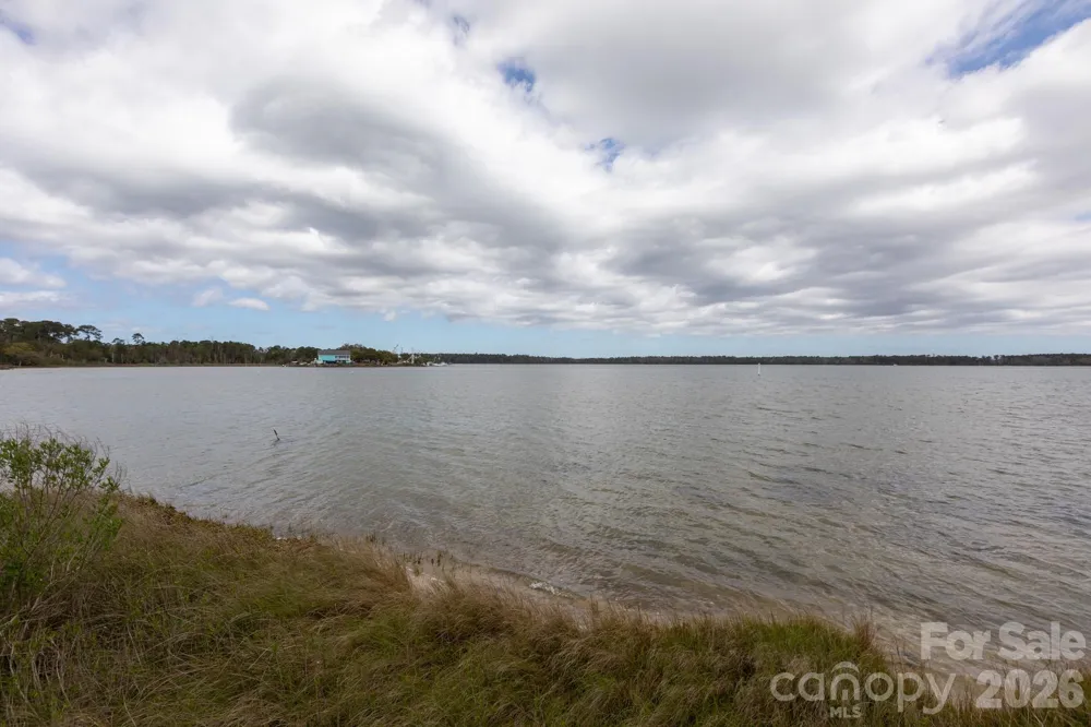 211 Fannie Creek Lane Sneads Ferry, NC 28460