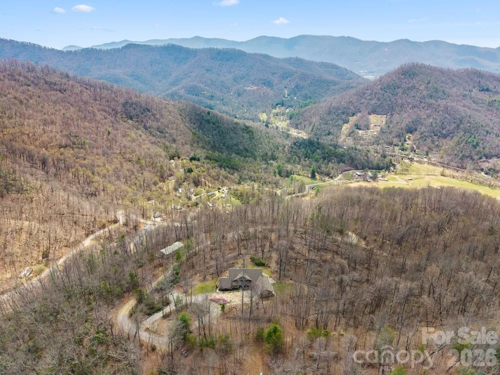 588 Long Branch Road Swannanoa, NC 28778