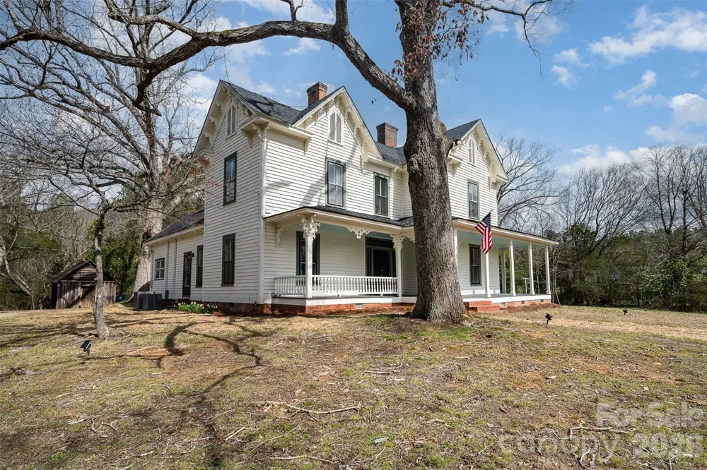502 W Allenton Street Mount Gilead, NC 27306