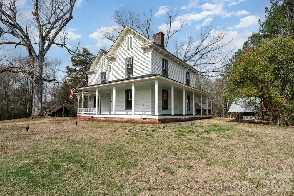 502 W Allenton Street Mount Gilead, NC 27306