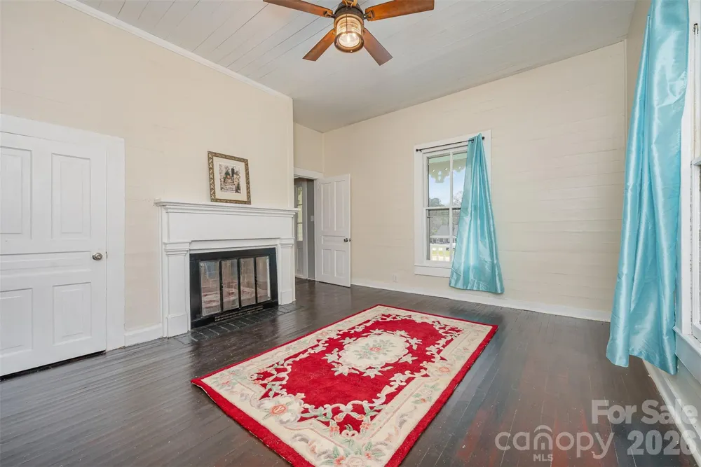 502 W Allenton Street Mount Gilead, NC 27306
