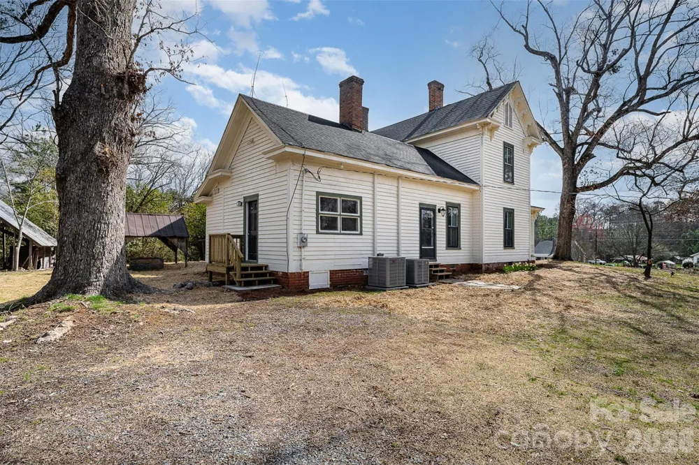 502 W Allenton Street Mount Gilead, NC 27306