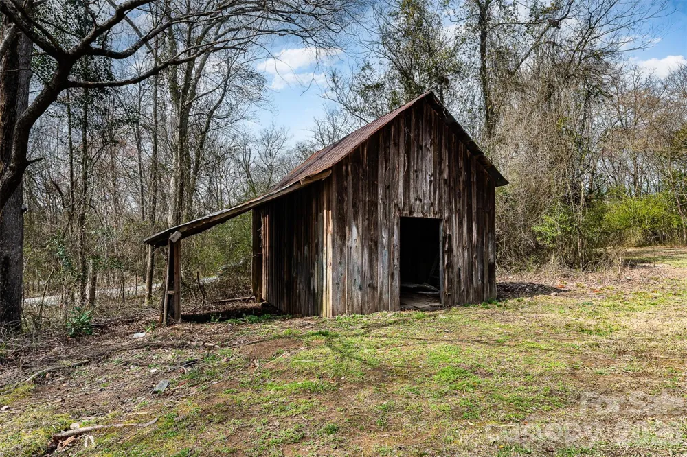 502 W Allenton Street Mount Gilead, NC 27306
