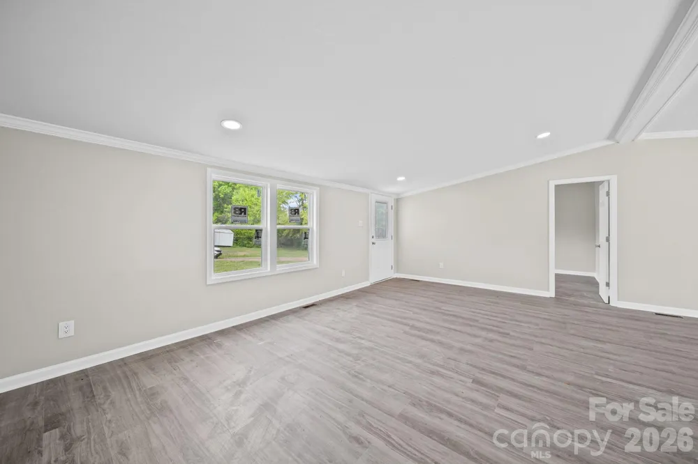 8592 Amanda Lane Norwood, NC 28128
