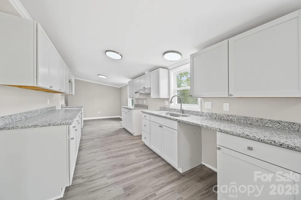 8592 Amanda Lane Norwood, NC 28128