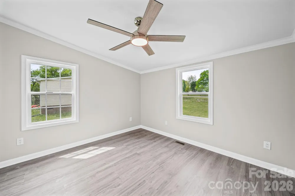 8592 Amanda Lane Norwood, NC 28128