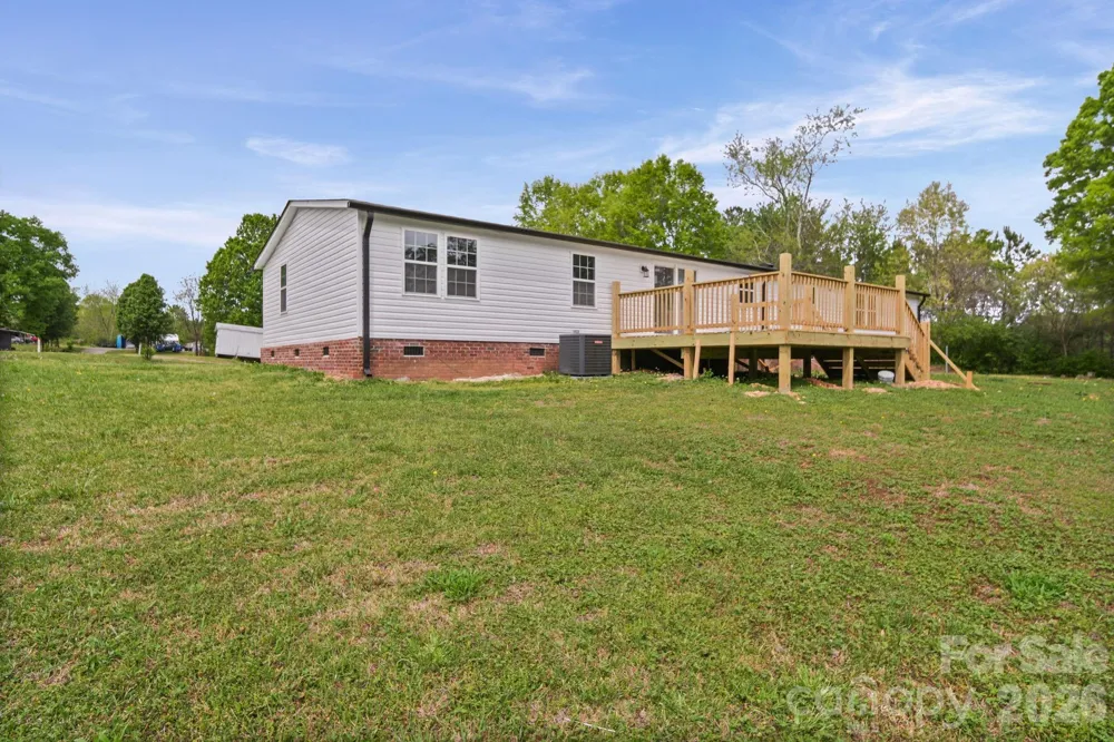8592 Amanda Lane Norwood, NC 28128