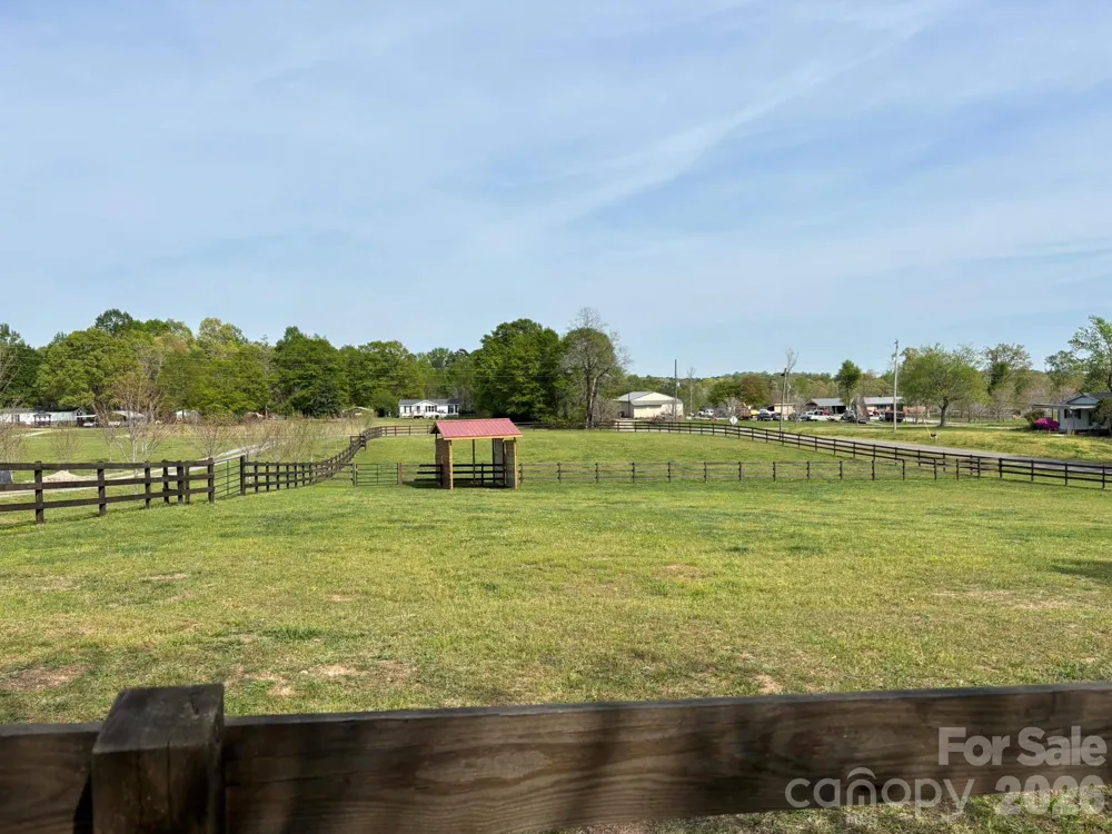 378 & 374 Collinsville Road Columbus, NC 28722