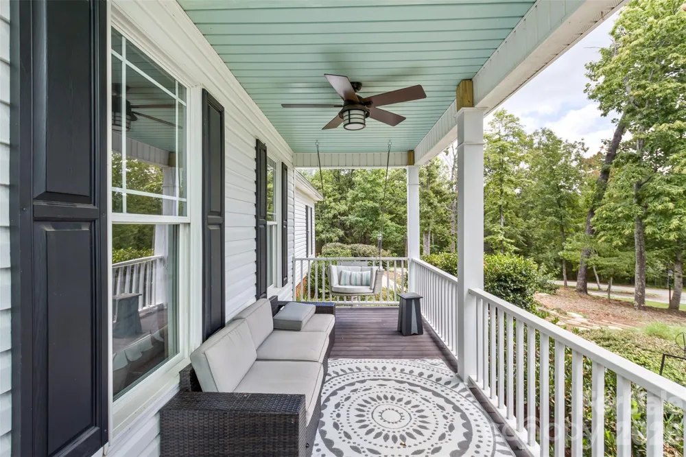 378 & 374 Collinsville Road Columbus, NC 28722