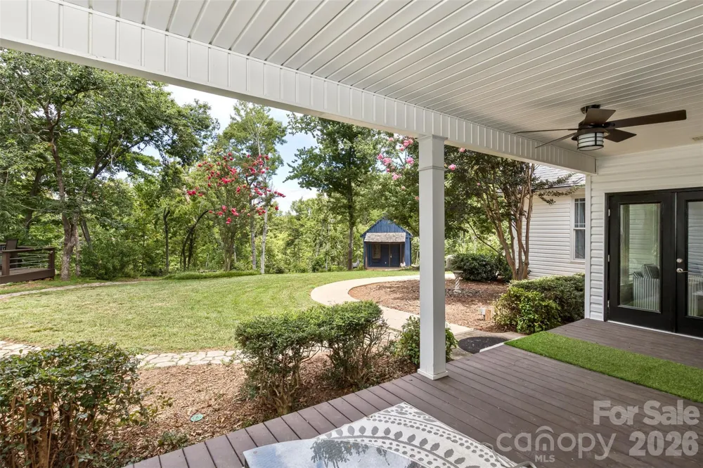 378 & 374 Collinsville Road Columbus, NC 28722