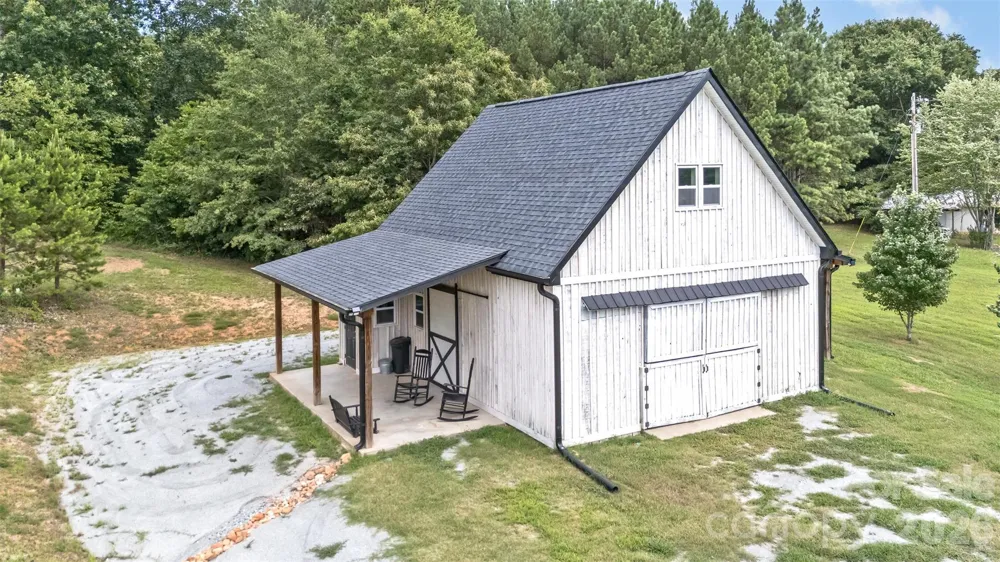 378 & 374 Collinsville Road Columbus, NC 28722