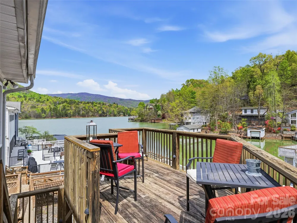 102 Havnaers Point Lake Lure, NC 28746