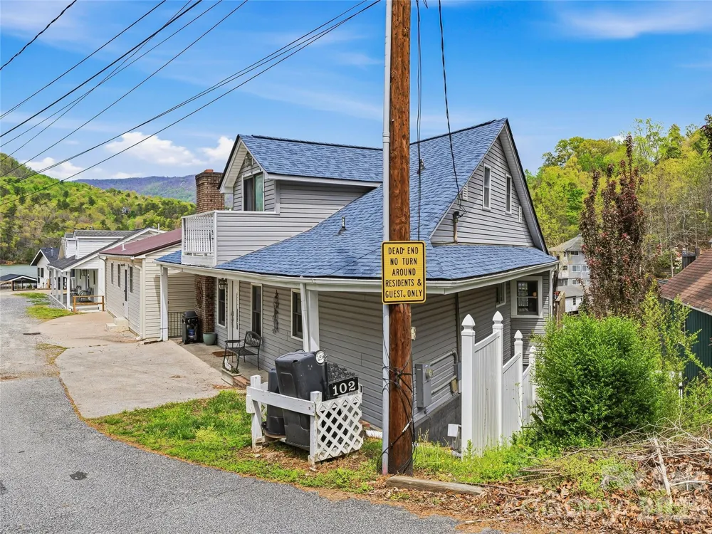 102 Havnaers Point Lake Lure, NC 28746