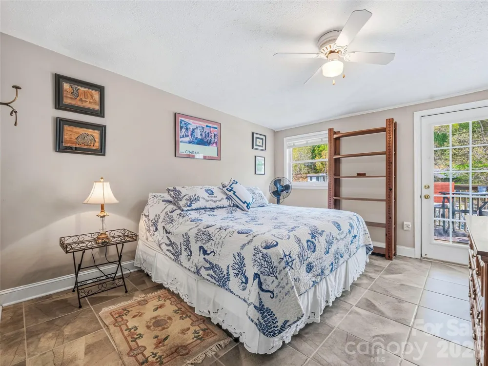 102 Havnaers Point Lake Lure, NC 28746