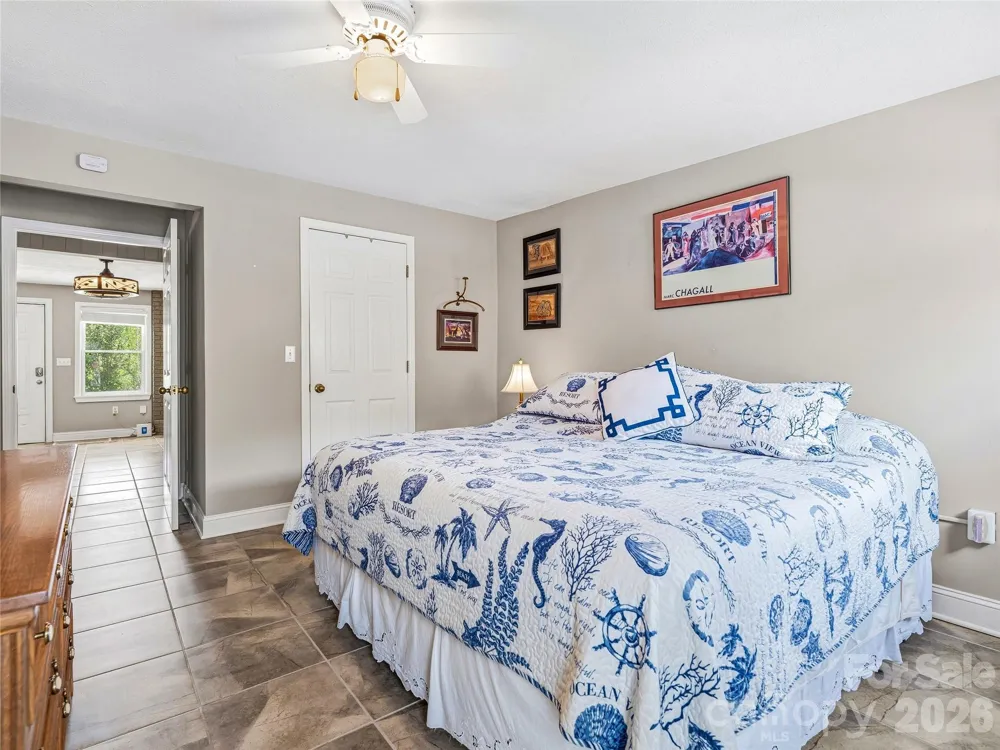 102 Havnaers Point Lake Lure, NC 28746