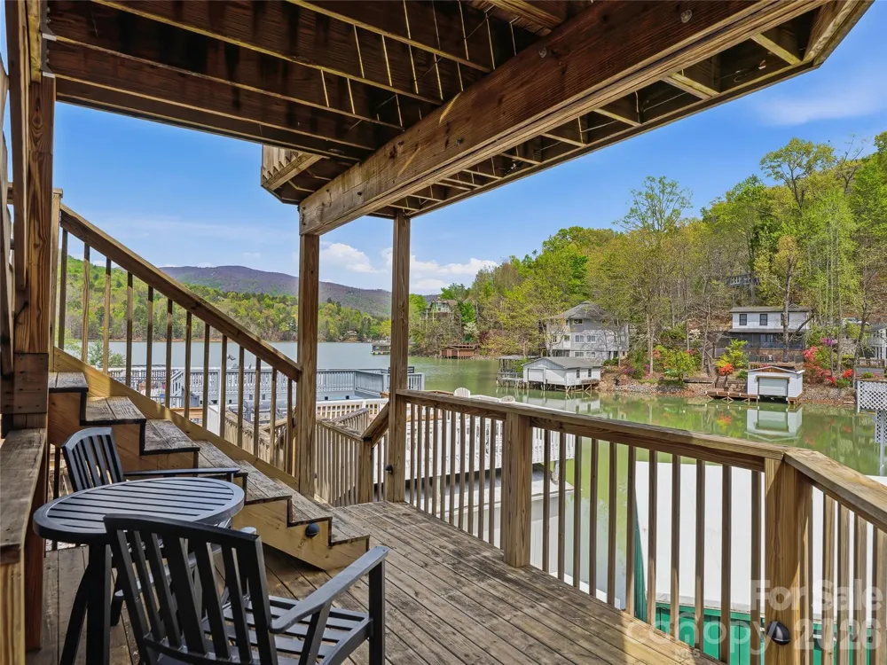102 Havnaers Point Lake Lure, NC 28746