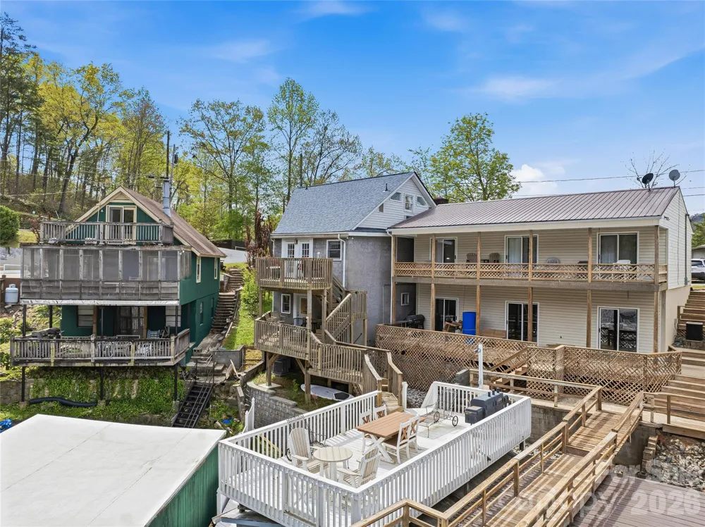 102 Havnaers Point Lake Lure, NC 28746