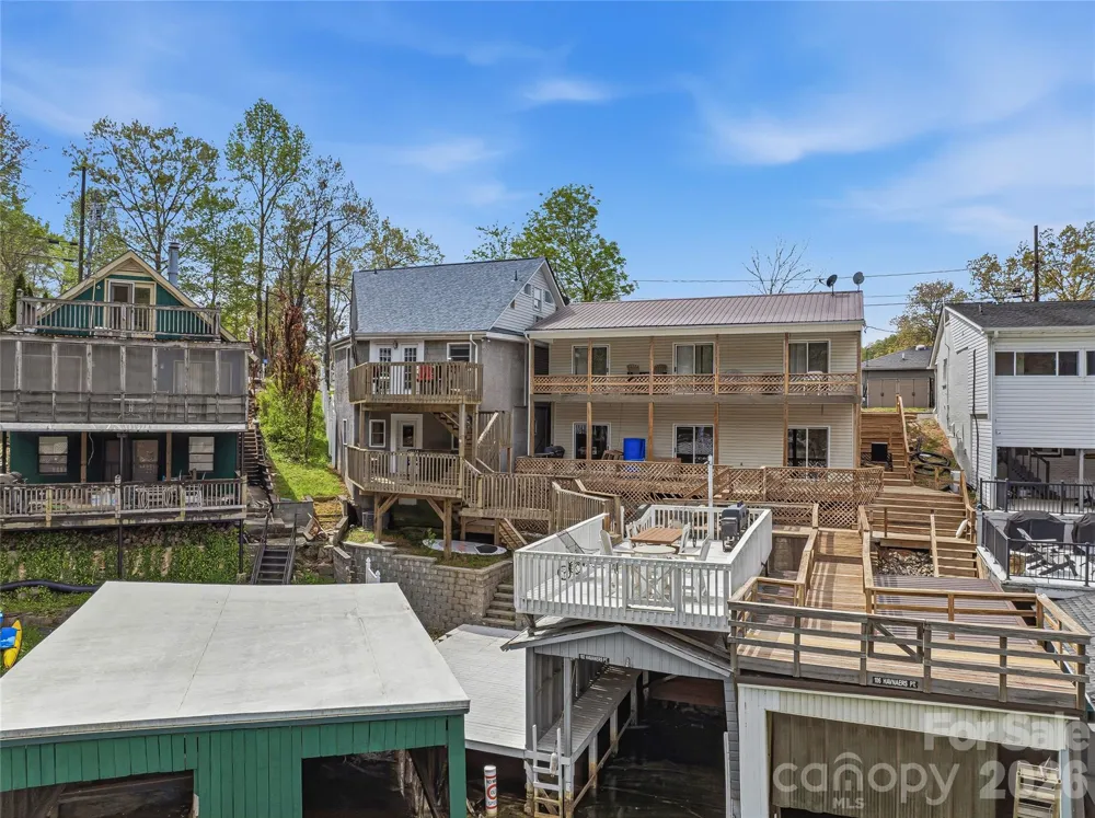 102 Havnaers Point Lake Lure, NC 28746